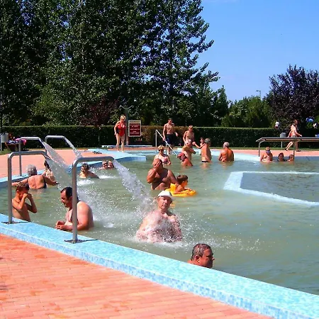 Hotel Fortuna Dávod