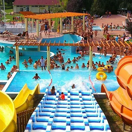 Hotel Fortuna Dávod