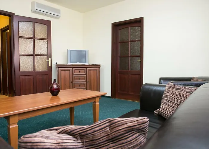 Fortuna 호텔 Dávod